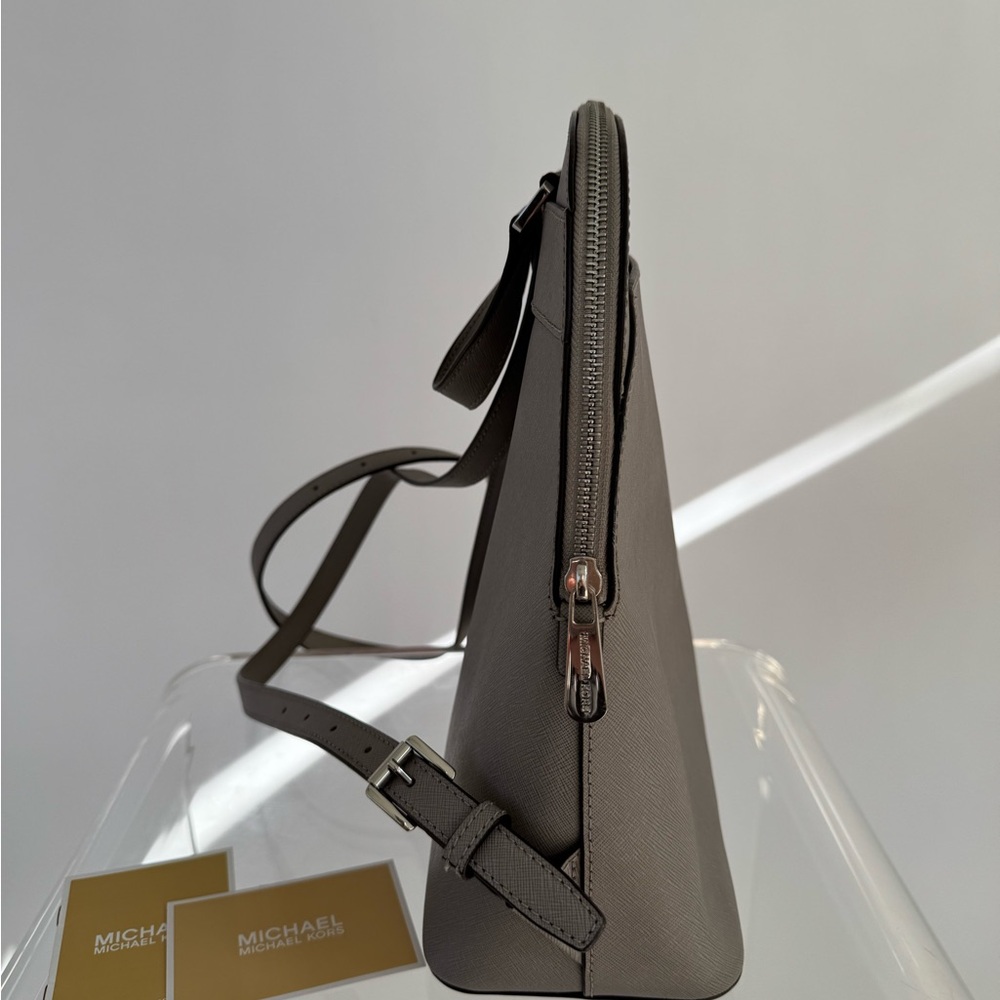 Michael Kors Backpack Beautiful Euc - image 7